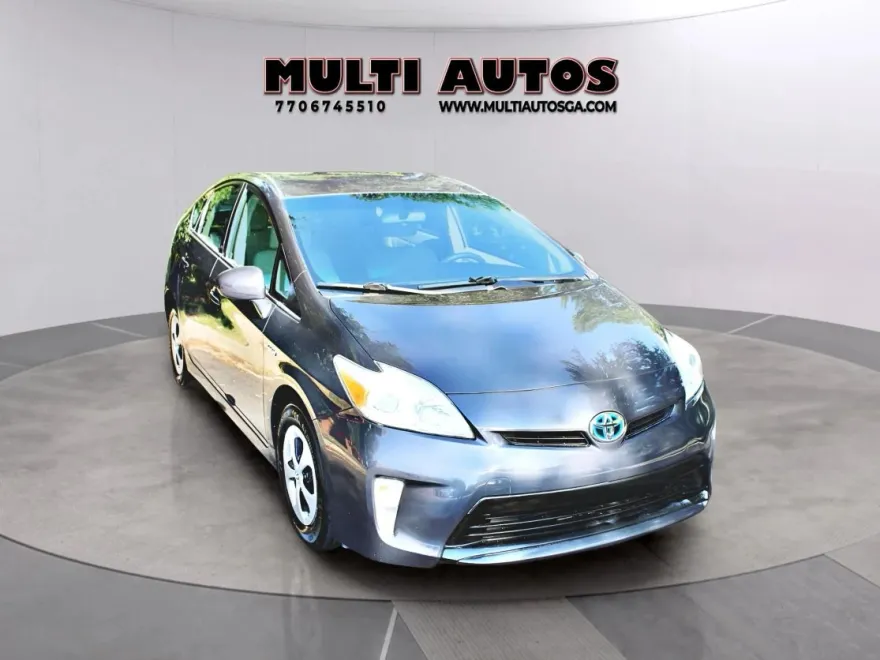 2015 Toyota Prius One photo 1