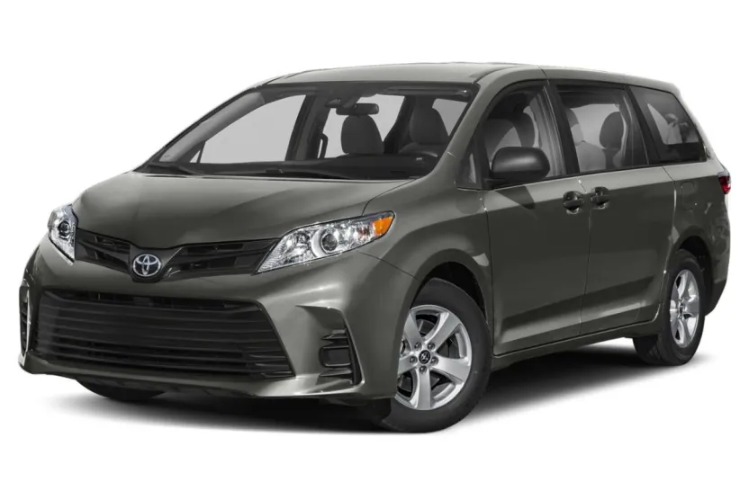2018 Toyota Sienna LE photo 1