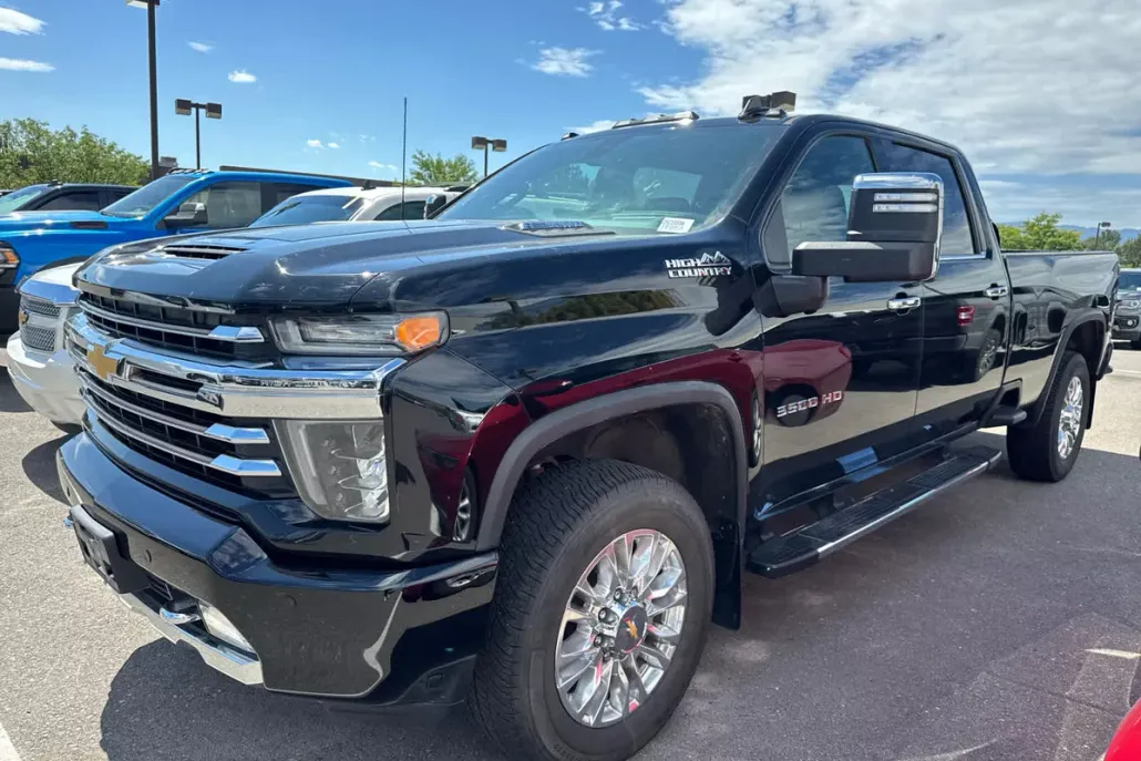 2022 Chevrolet Silverado 3500HD High Country photo 1