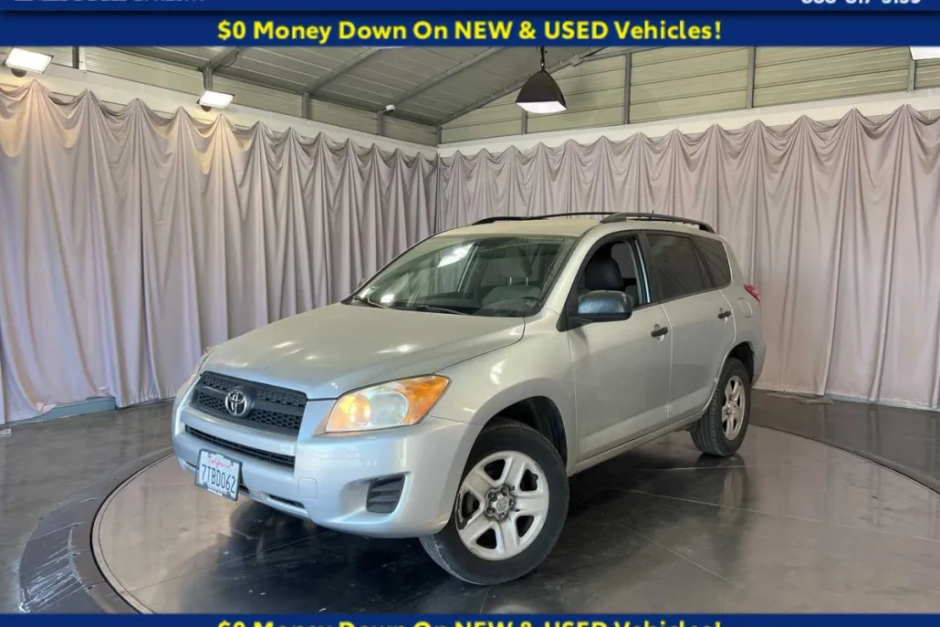 2011 Toyota RAV4 Base photo 1