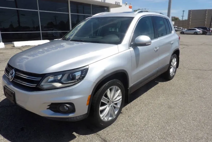 2016 Volkswagen Tiguan SE photo 1