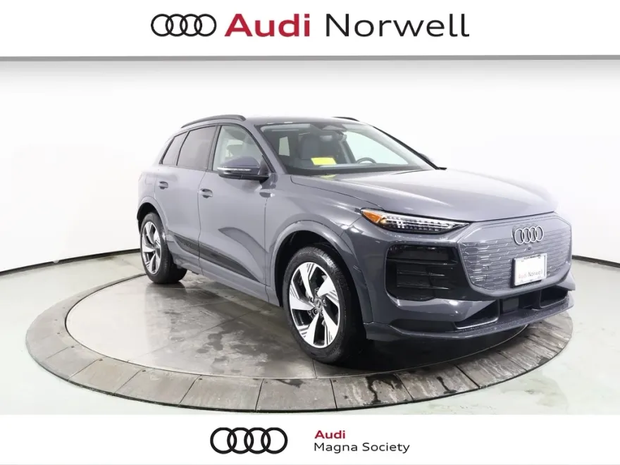 2025 Audi Q6 E-tron Premium Plus photo 1