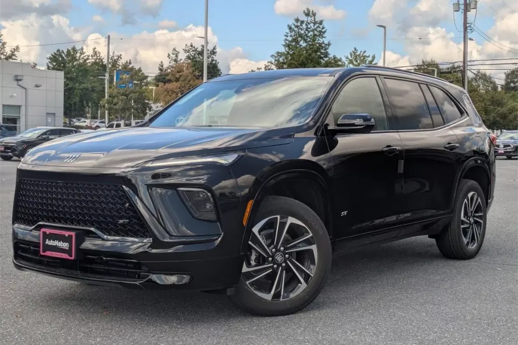 2026 Chevrolet Traverse photo 1