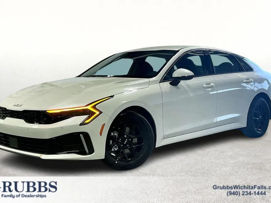 2026 Kia K5 LXS photo 1