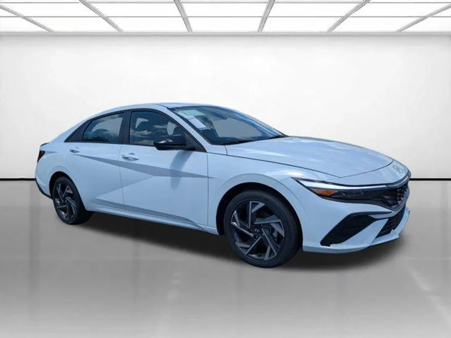 2025 Hyundai Elantra Hybrid SEL Sport photo 1