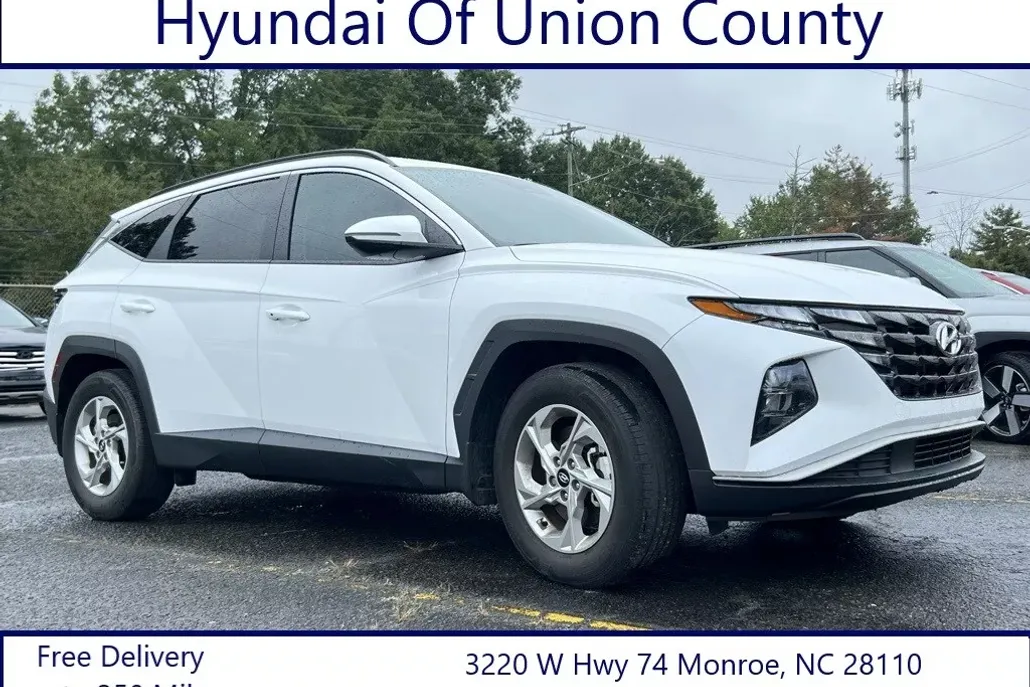 2022 Hyundai Tucson SEL photo 1