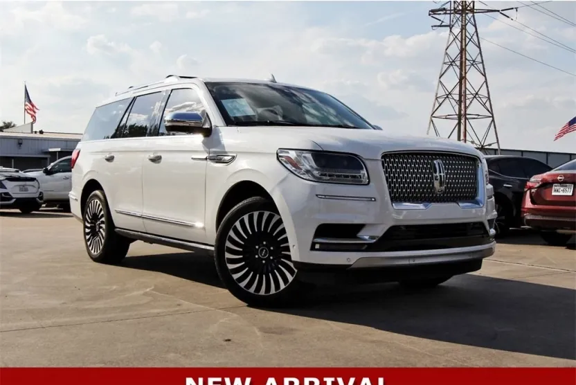 2021 Lincoln Navigator Black Label photo 1