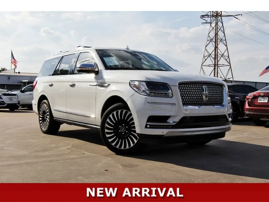 2021 Lincoln Navigator Black Label photo 1