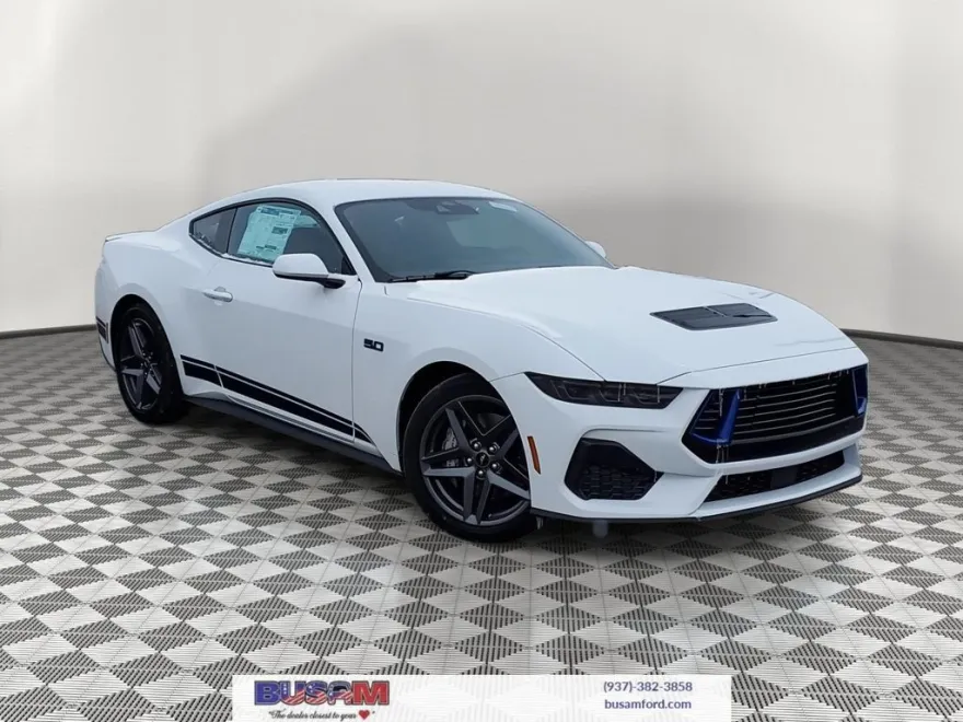 2025 Ford Mustang GT Premium photo 1