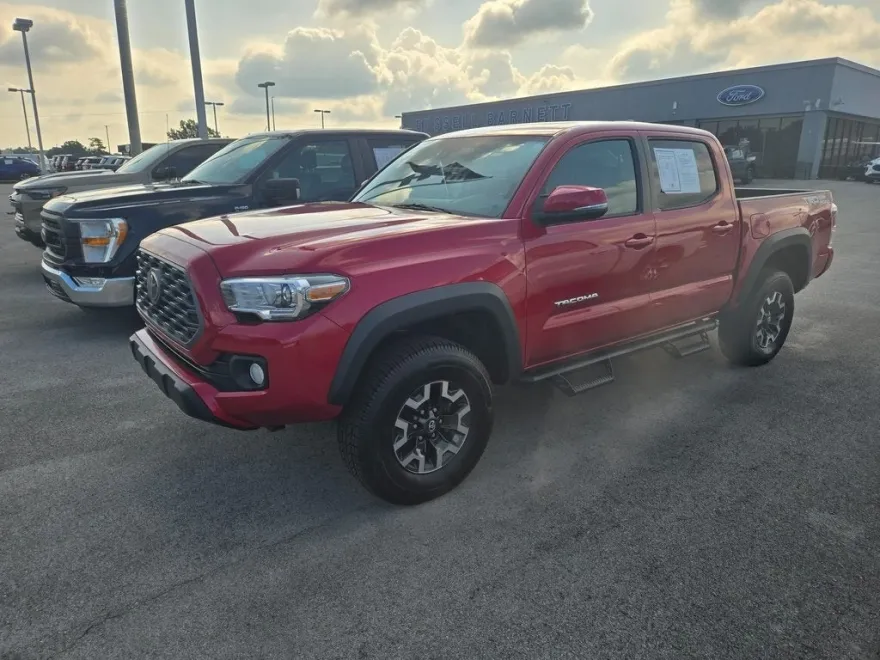 2022 Toyota Tacoma TRD Off-Road V6 photo 1