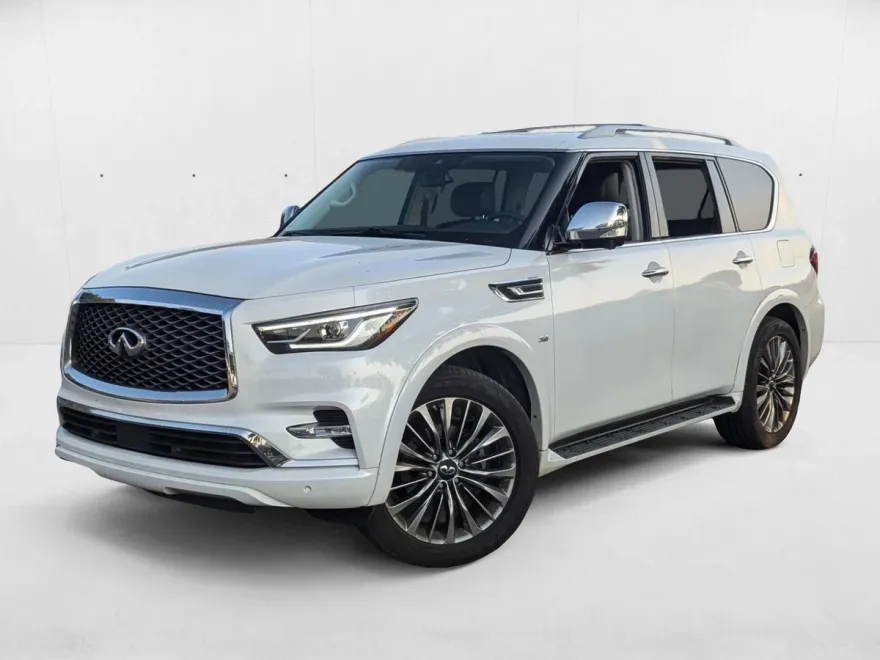 2019 Infiniti QX80 Luxe photo 1