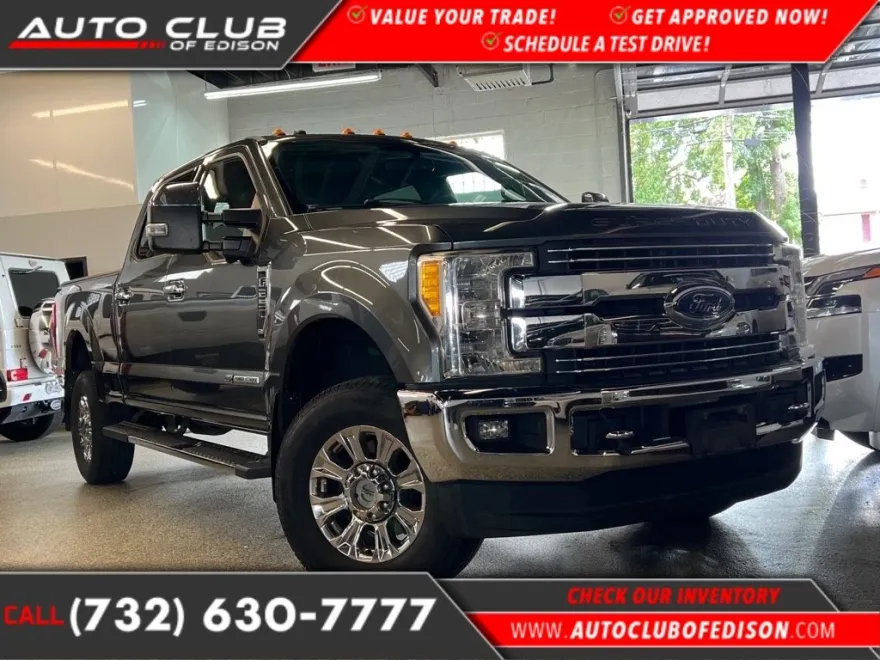 2017 Ford F-250 Lariat photo 1