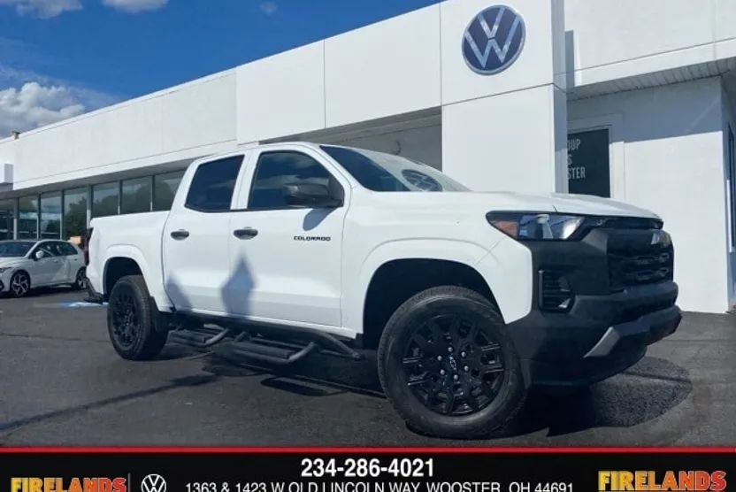 2025 Chevrolet Colorado LT photo 1