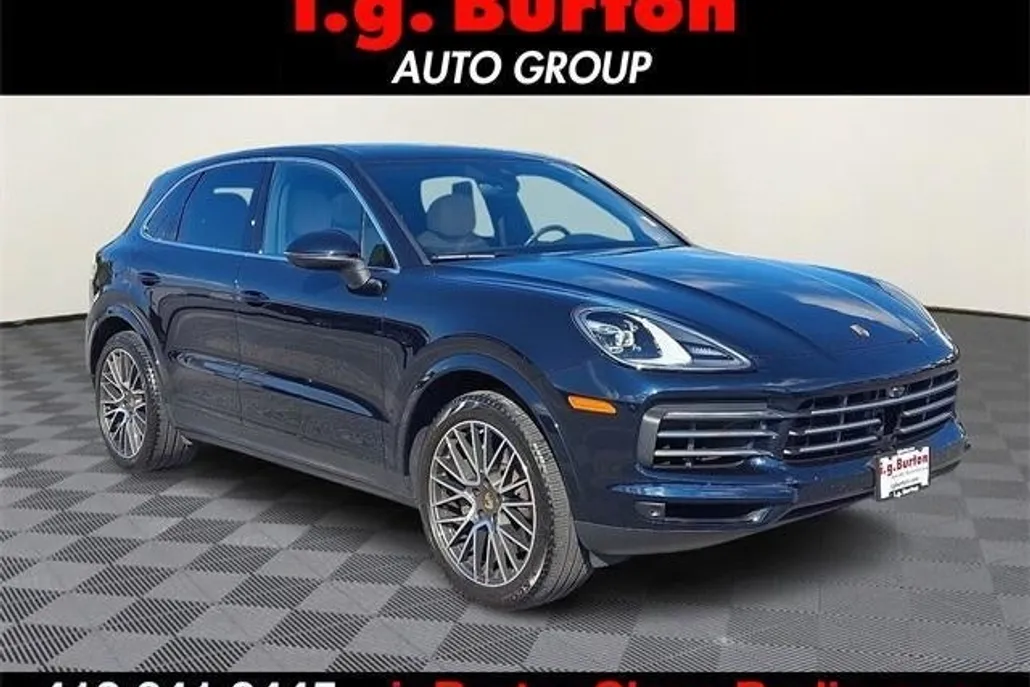 2023 Porsche Cayenne Base photo 1