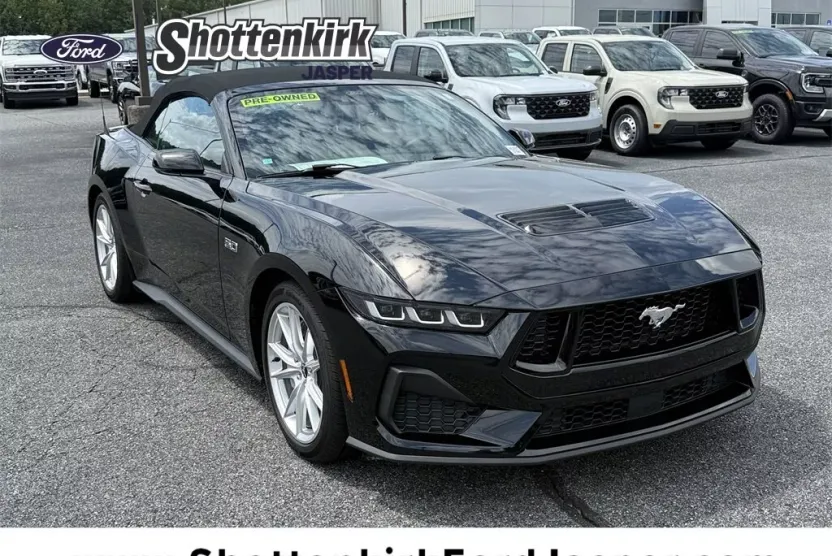 2024 Ford Mustang GT Premium photo 1