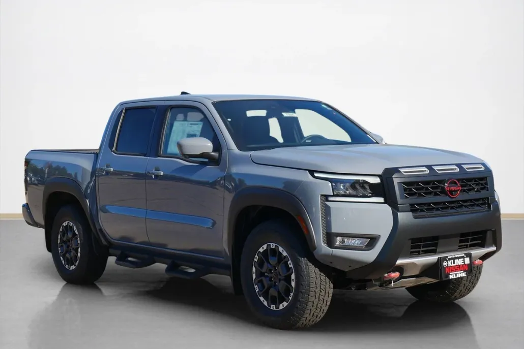 2026 Nissan Frontier Crew Cab PRO-4X photo 1