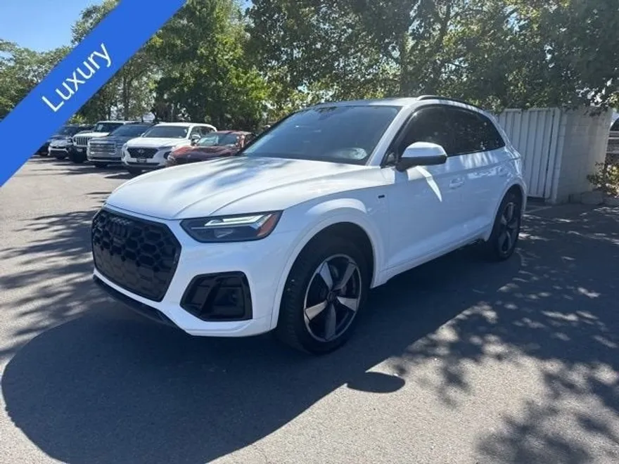2022 Audi Q5 S line Premium Plus photo 1