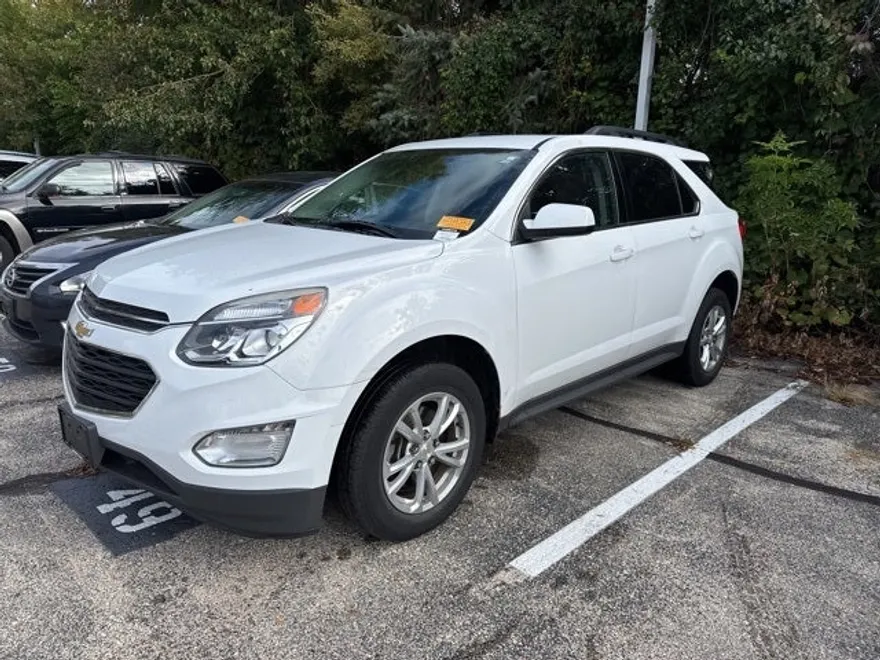 2016 Chevrolet Equinox LT photo 1