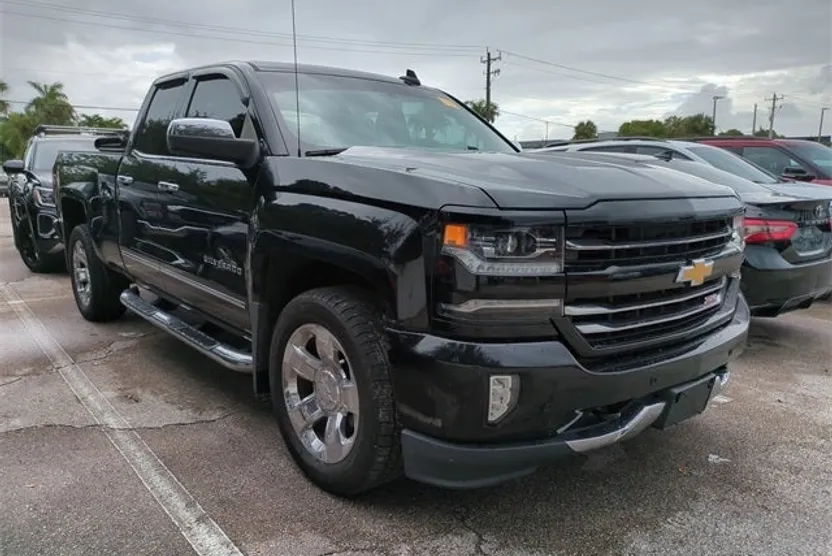2018 Chevrolet Silverado 1500 LTZ photo 1