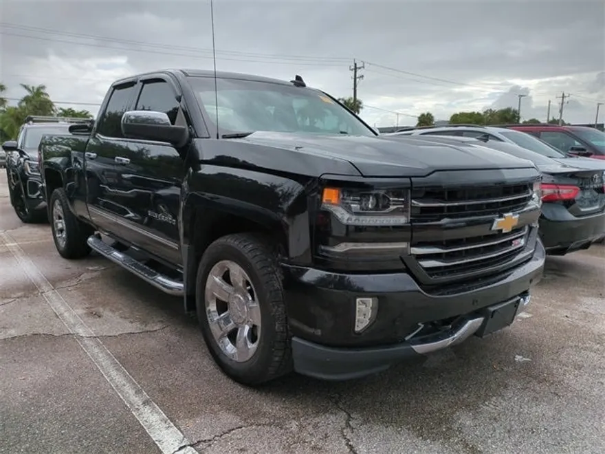 2018 Chevrolet Silverado 1500 LTZ photo 1