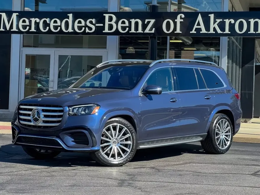 2024 Mercedes Benz GLS 580 4MATIC photo 1