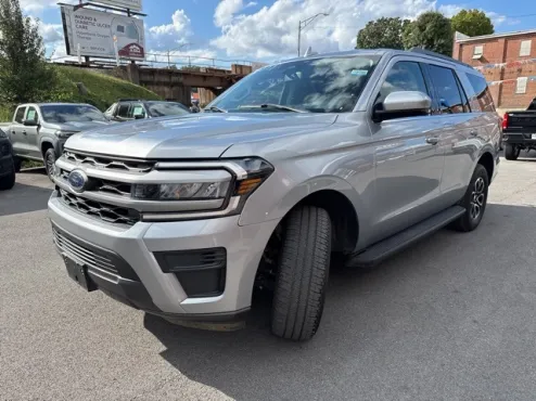 2024 Ford Expedition XLT photo 4