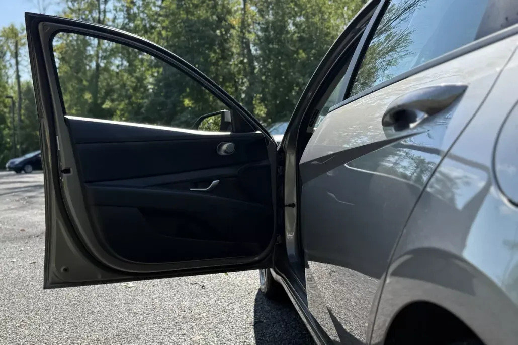 2023 Hyundai Elantra Hybrid Blue photo 1
