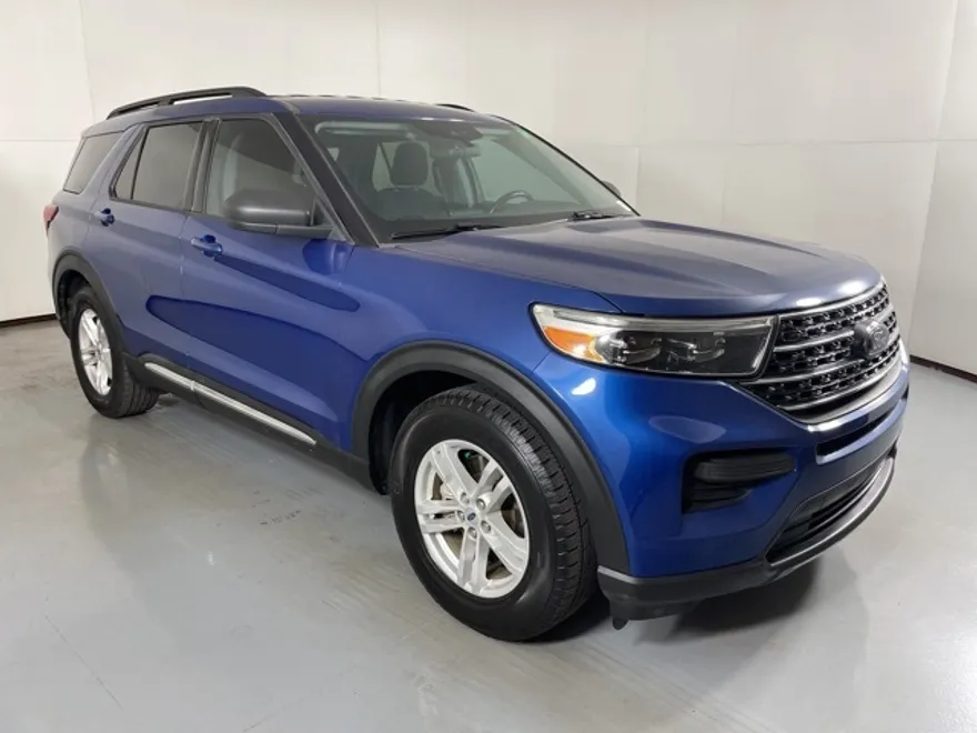 2021 Ford Explorer XLT photo 1
