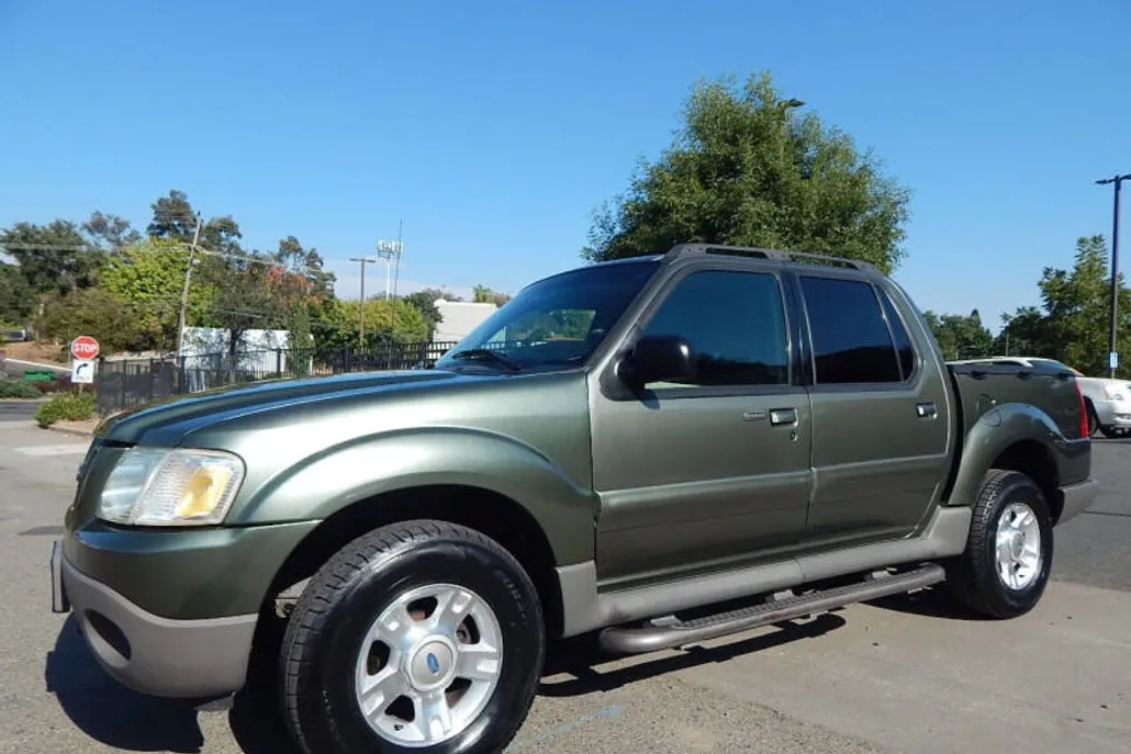 2001 Ford Explorer Sport Trac photo 1