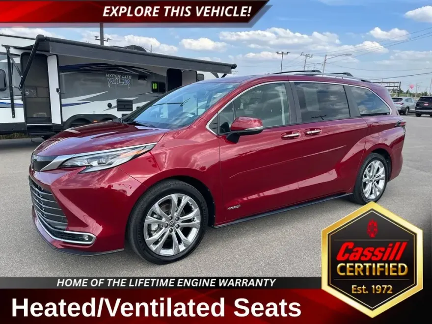 2021 Toyota Sienna Limited photo 1