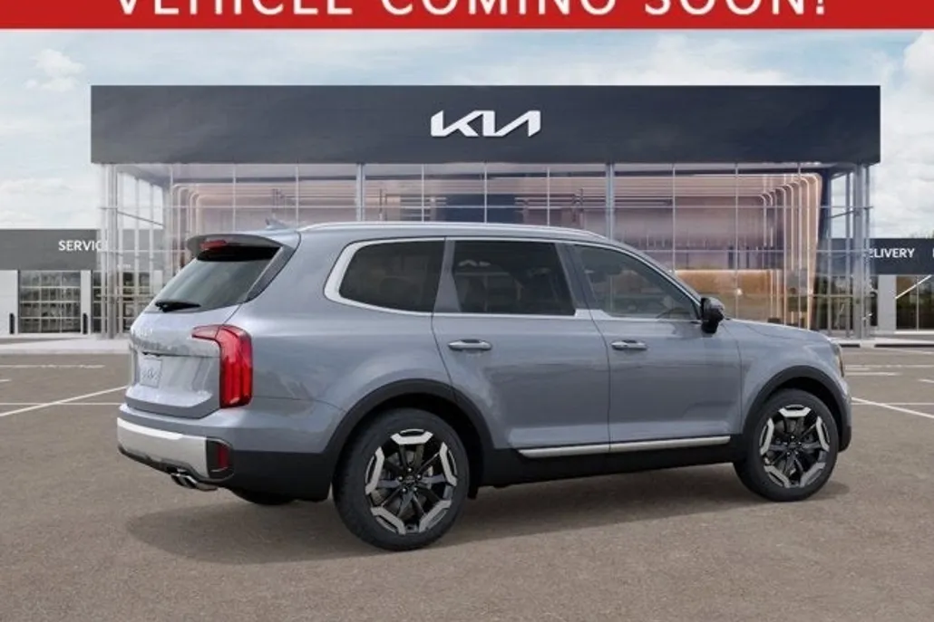 2025 Kia Telluride S photo 1