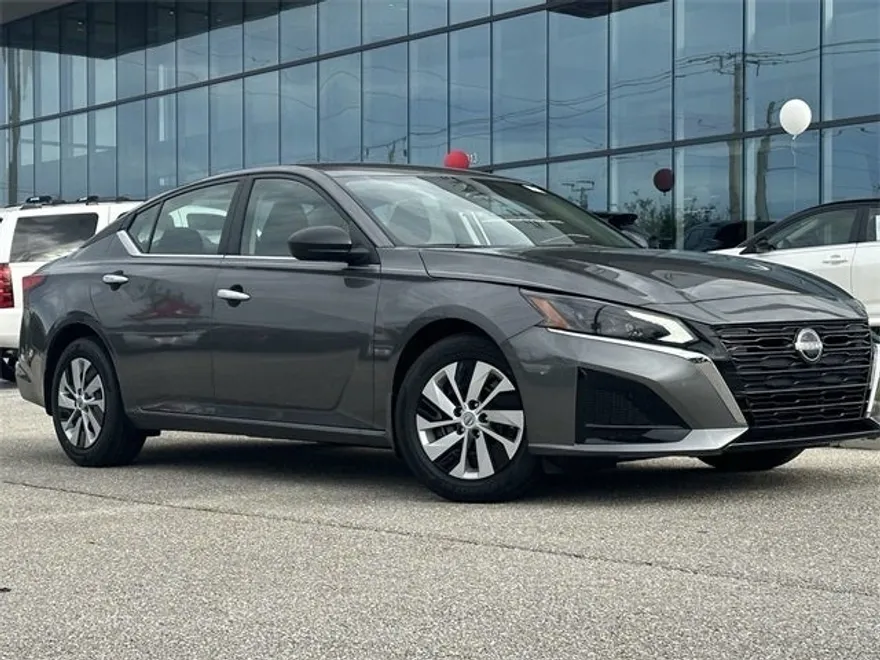 2025 Nissan Altima 2.5 S photo 1