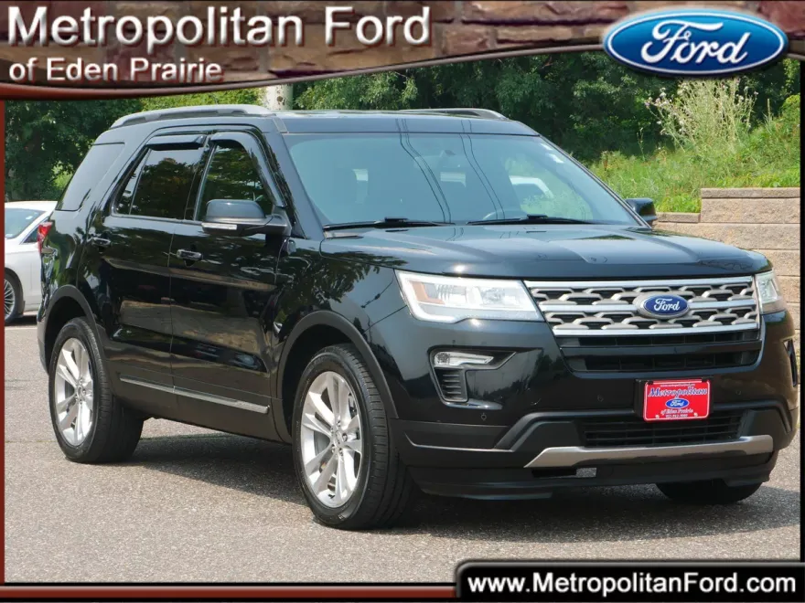 2018 Ford Explorer XLT photo 1