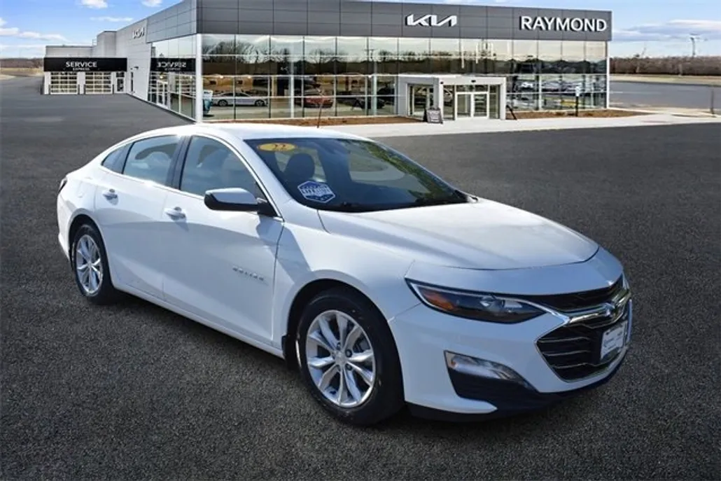 2022 Chevrolet Malibu 1LT photo 1