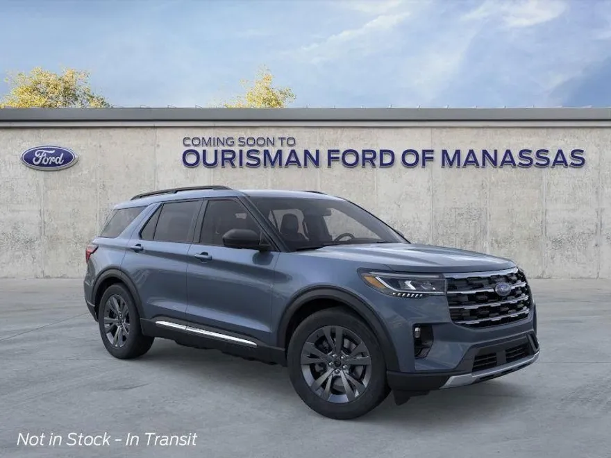 2025 Ford Explorer photo 1