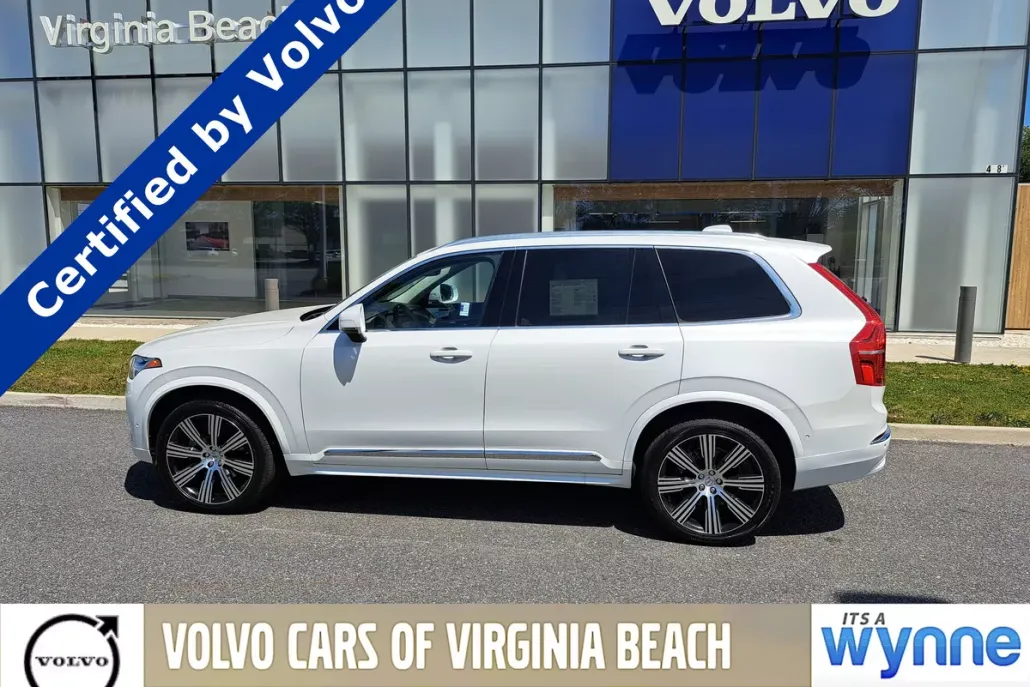 2023 Volvo XC90 AWD Ultimate photo 1