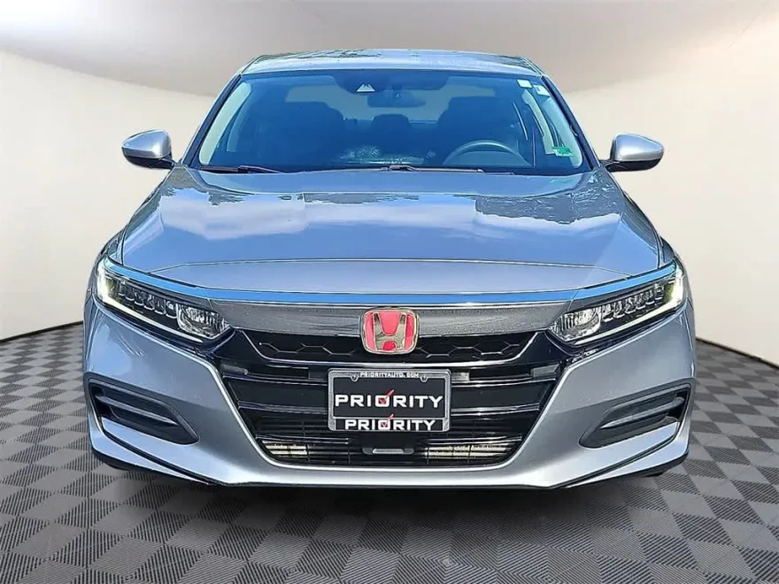 2019 Honda Accord LX 1.5T photo 1