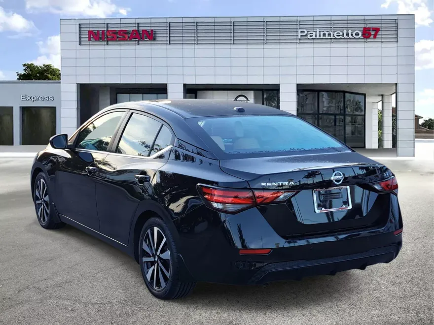 2022 Nissan Sentra SV photo 1