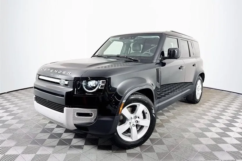 2025 Land Rover Defender 110 S photo 1