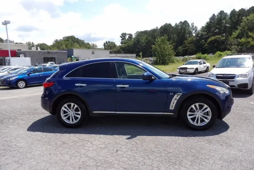 2016 Infiniti QX70 Base photo 1