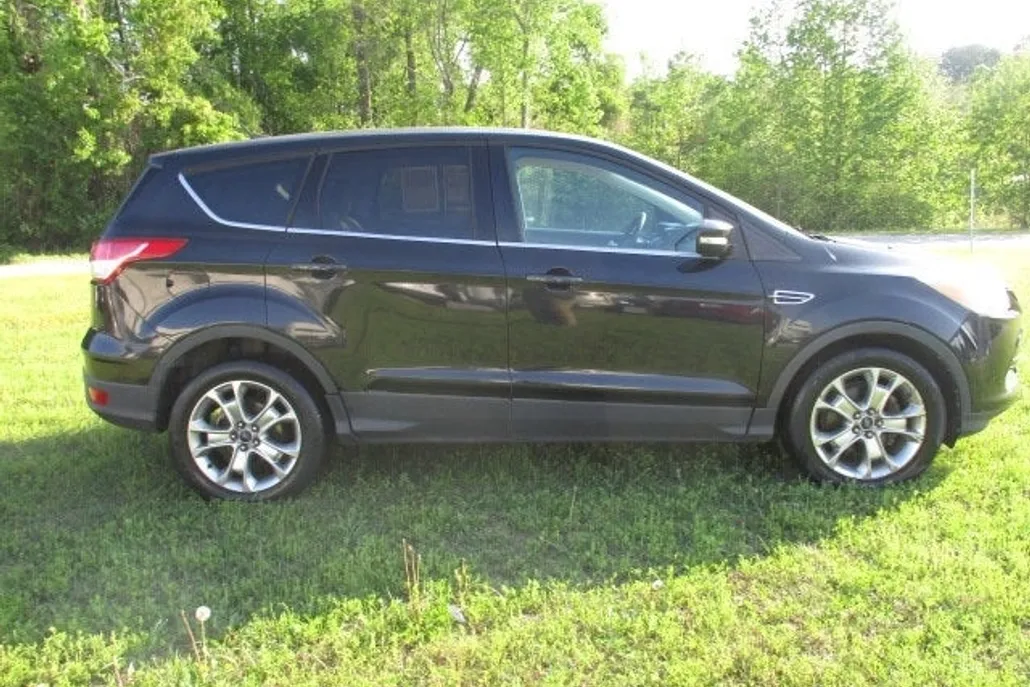 2013 Ford Escape SEL photo 1