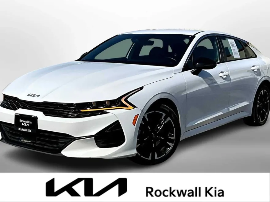 2023 Kia K5 GT-Line photo 1