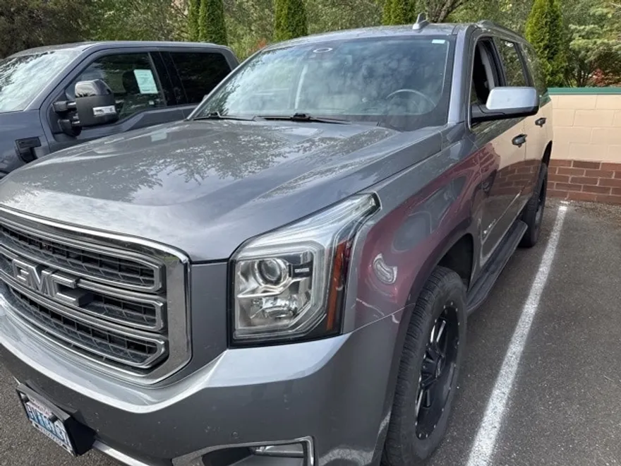 2020 Gmc Yukon SLT photo 1