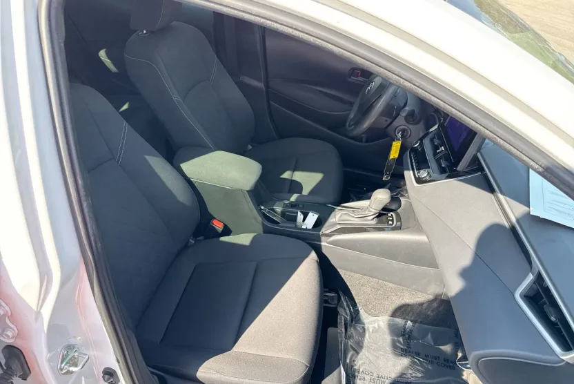 2024 Toyota Corolla XLE LE Premium SE photo 1
