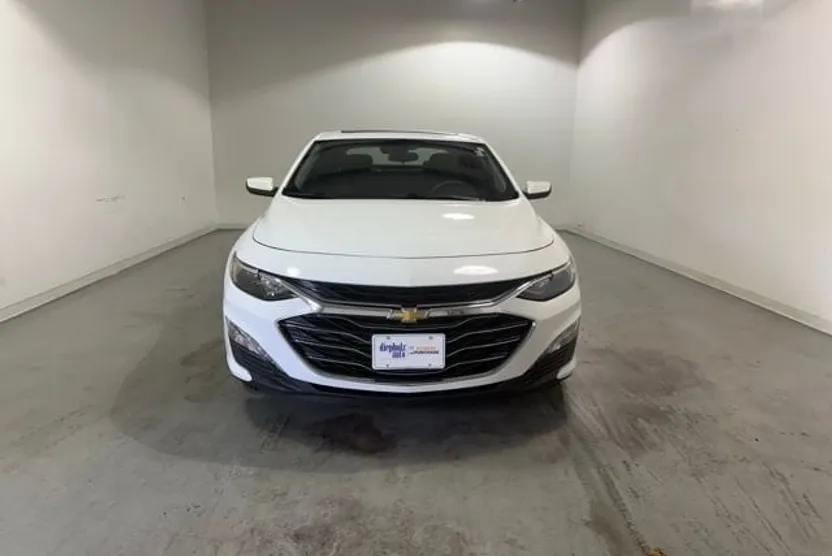 2024 Chevrolet Malibu 1LT photo 1
