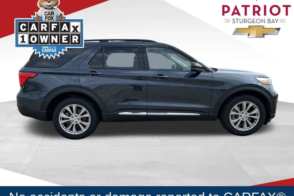 2023 Ford Explorer XLT photo 1
