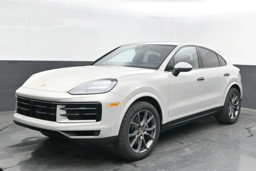 2025 Porsche Cayenne Coupe photo 1