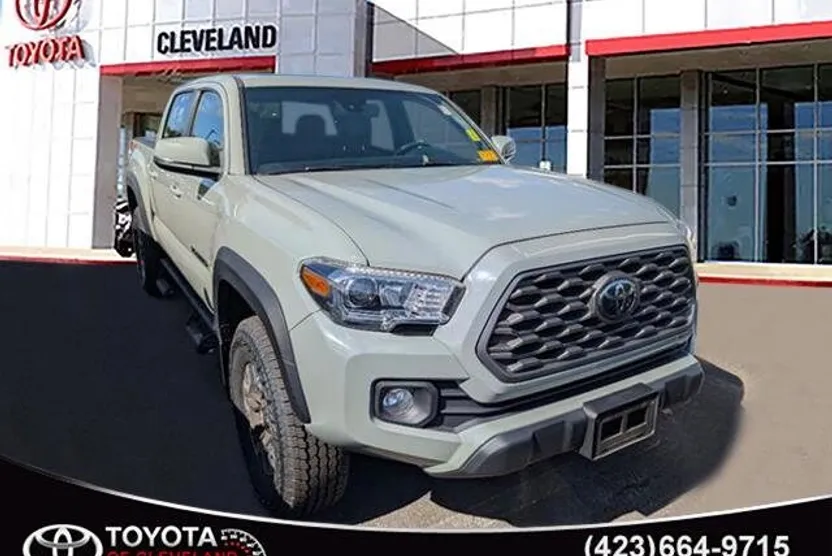 2022 Toyota Tacoma TRD Off-Road V6 photo 1