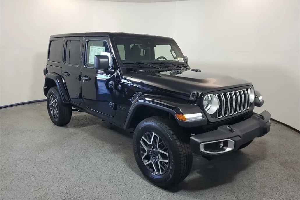 2025 Jeep Wrangler Sahara photo 1