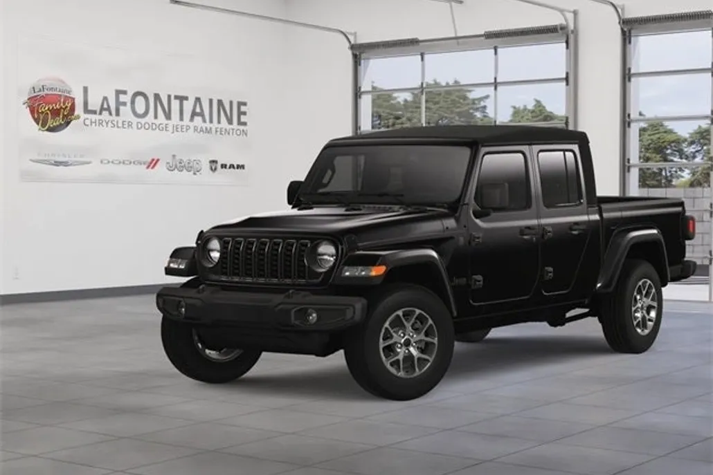 2025 Jeep Gladiator Sport S photo 1